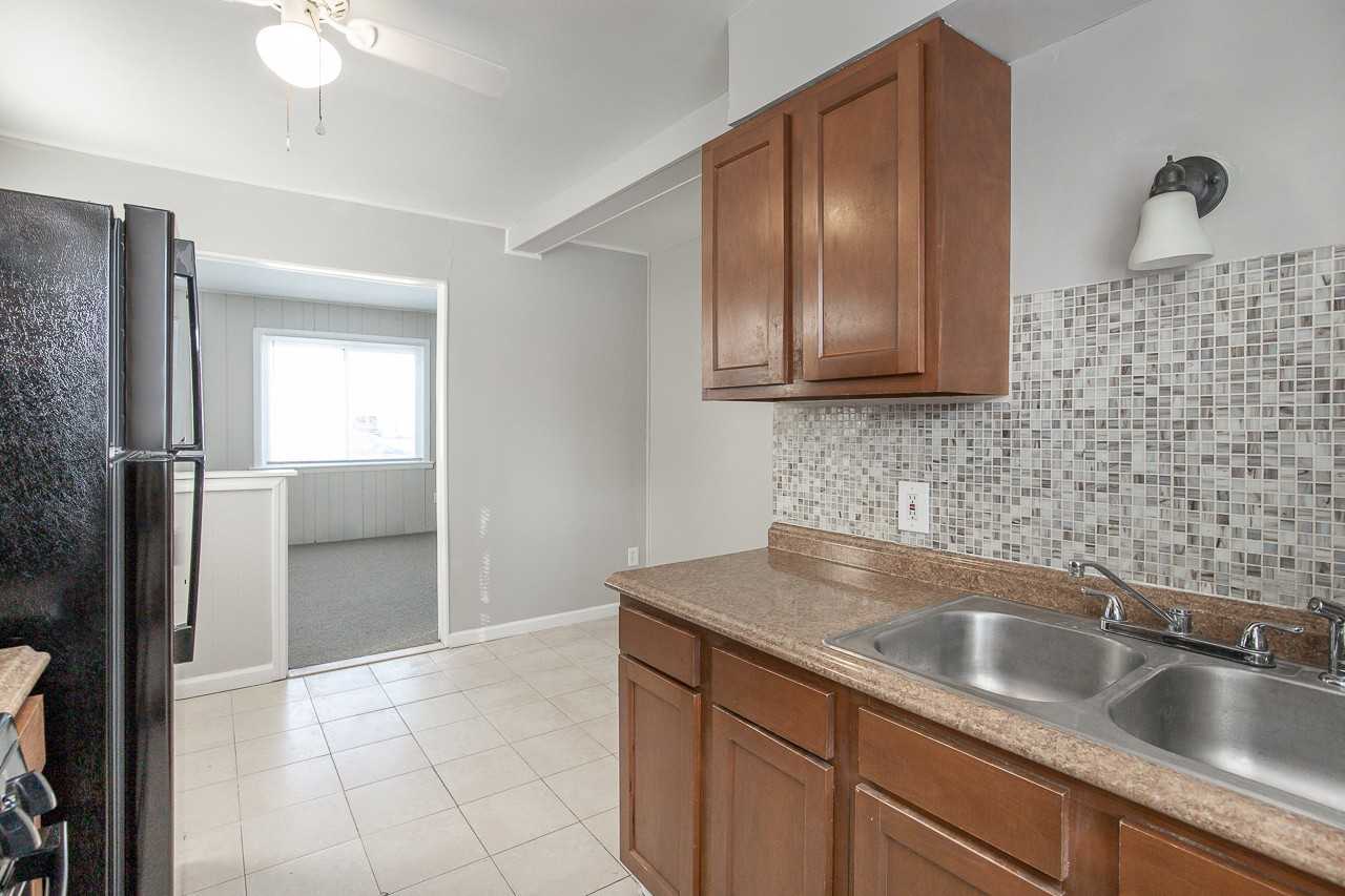 23322 Williams Ave - Photo 6 of 25