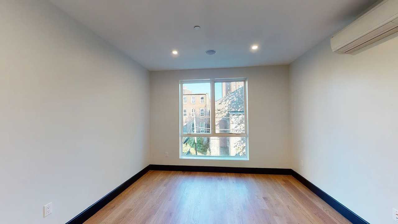 125 Clifton Pl #2B - Photo 7 of 12