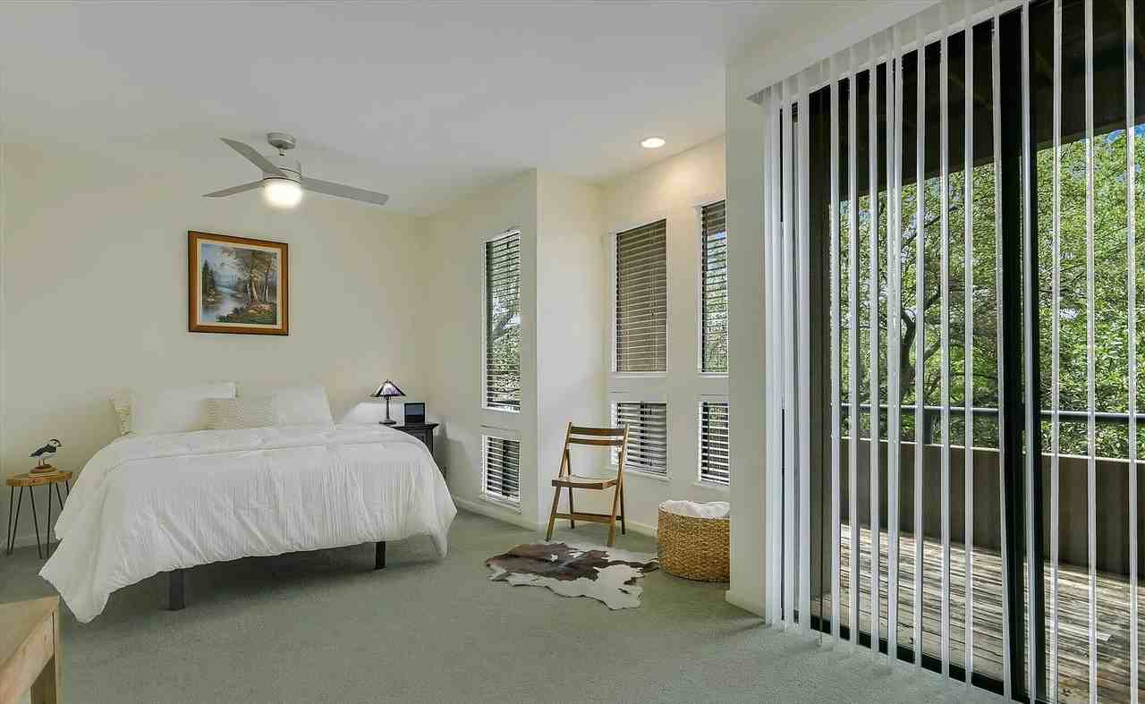 1707 Spyglass Dr - Photo 3 of 10