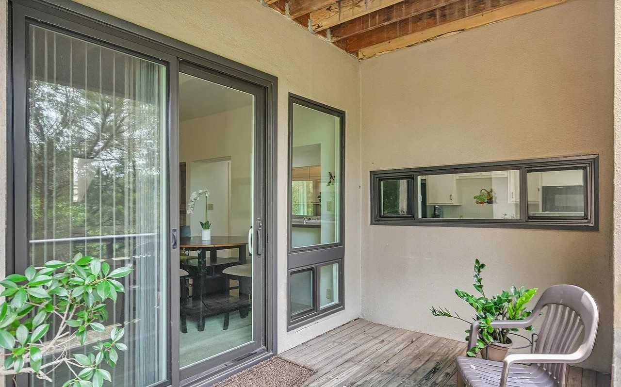 1707 Spyglass Dr - Photo 6 of 10