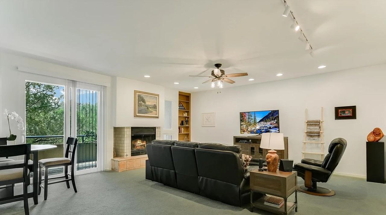 1707 Spyglass Dr - Photo 7 of 10