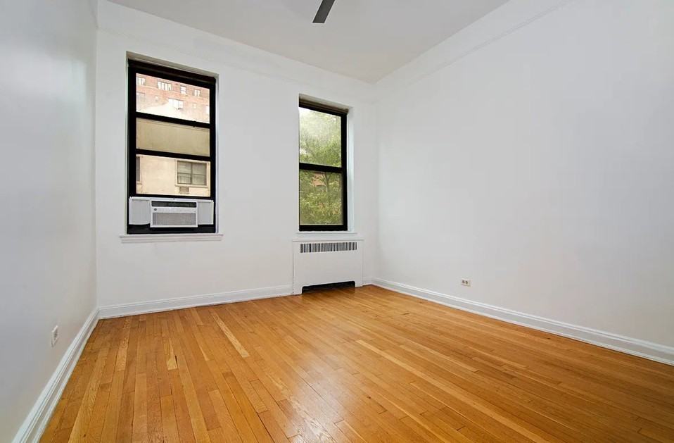 104 E 37th St #4C - Photo 3 of 6