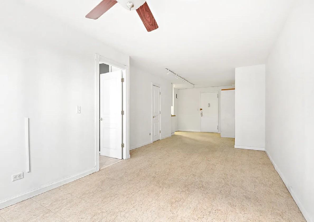 200 E 24th St #203 - Photo 4 of 8