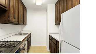 201 W 70th St #5E - Photo 1 of 1