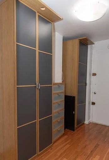 215 E 24th St #314 - Photo 7 of 9