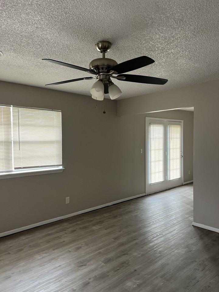 1436 Ne 34th St - Photo 7 of 16