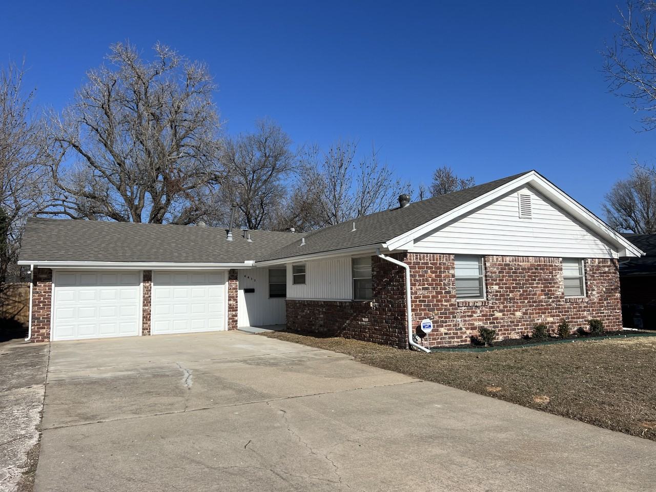 4413 Nw 12th St - Photo 2 of 17