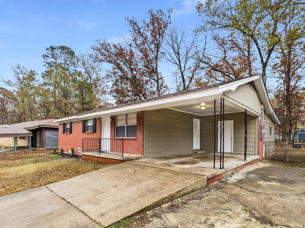 7115 Eddy Ln - Photo 3 of 20