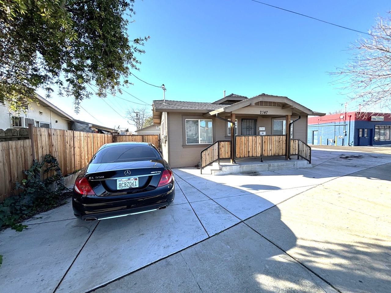 2347 Holly Dr - Photo 2 of 15