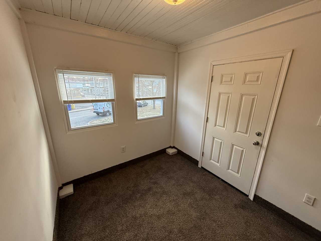 7147 Guilford Rd - Photo 3 of 25