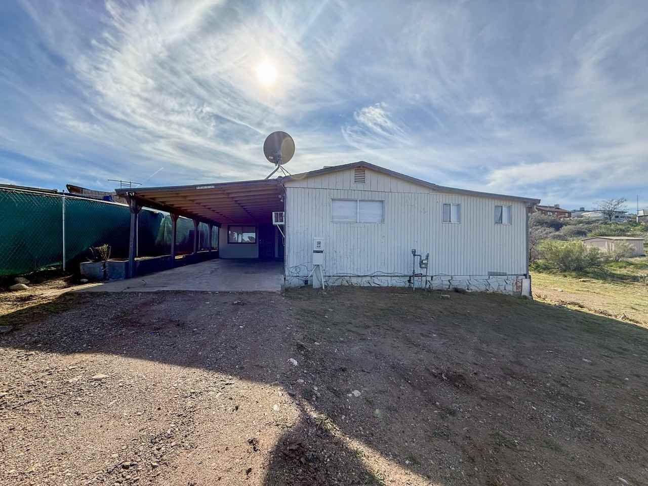 17401 E Meadow Ln - Photo 2 of 32