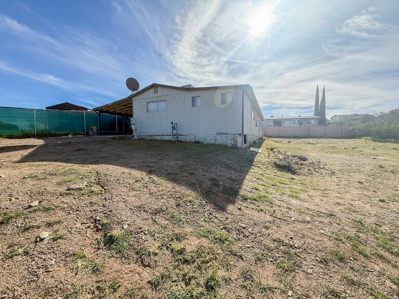 17401 E Meadow Ln - Photo 3 of 32