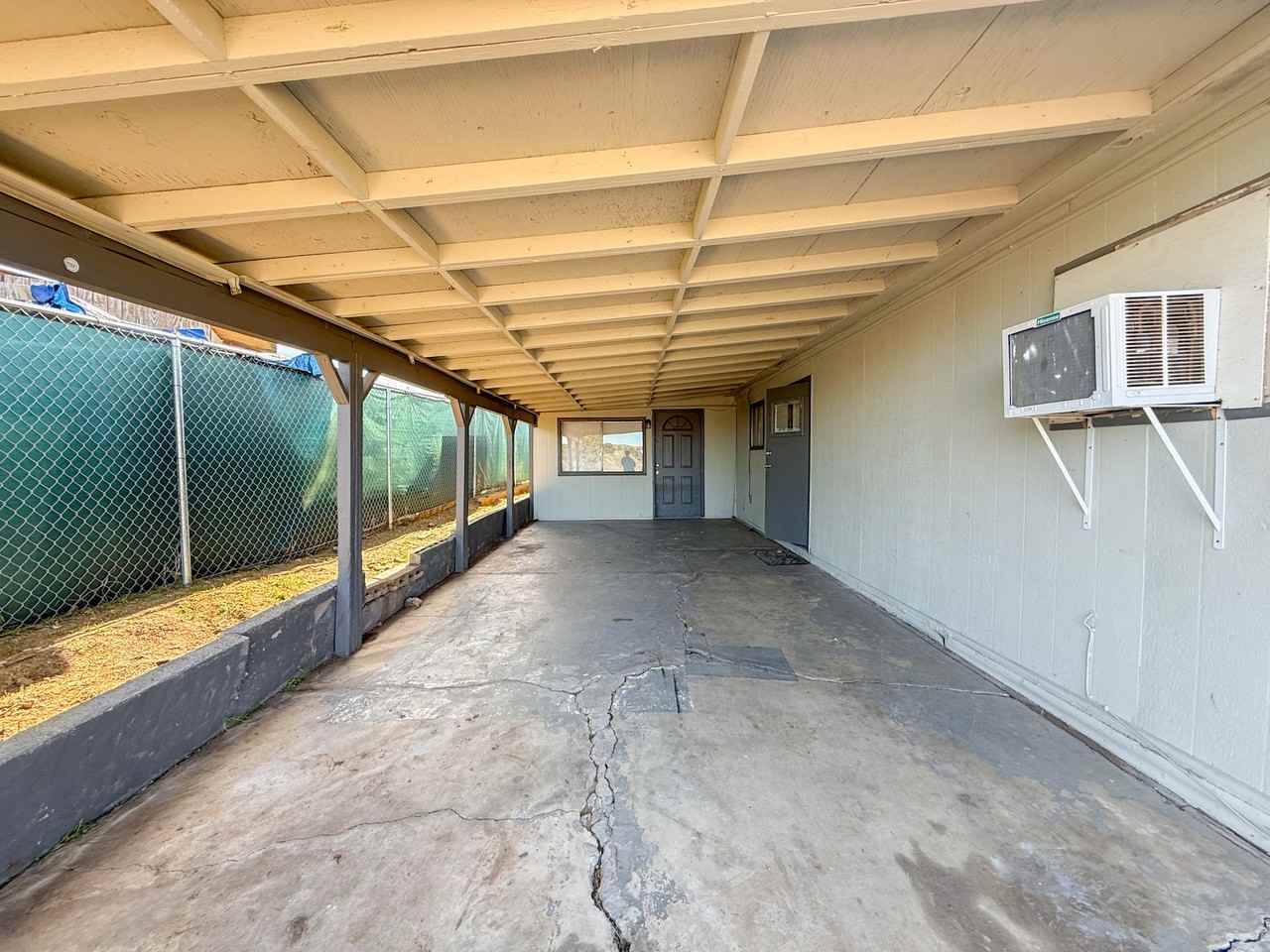 17401 E Meadow Ln - Photo 4 of 32