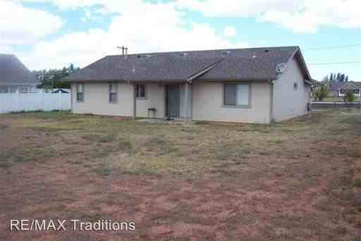 635 E Center St - Photo 2 of 5