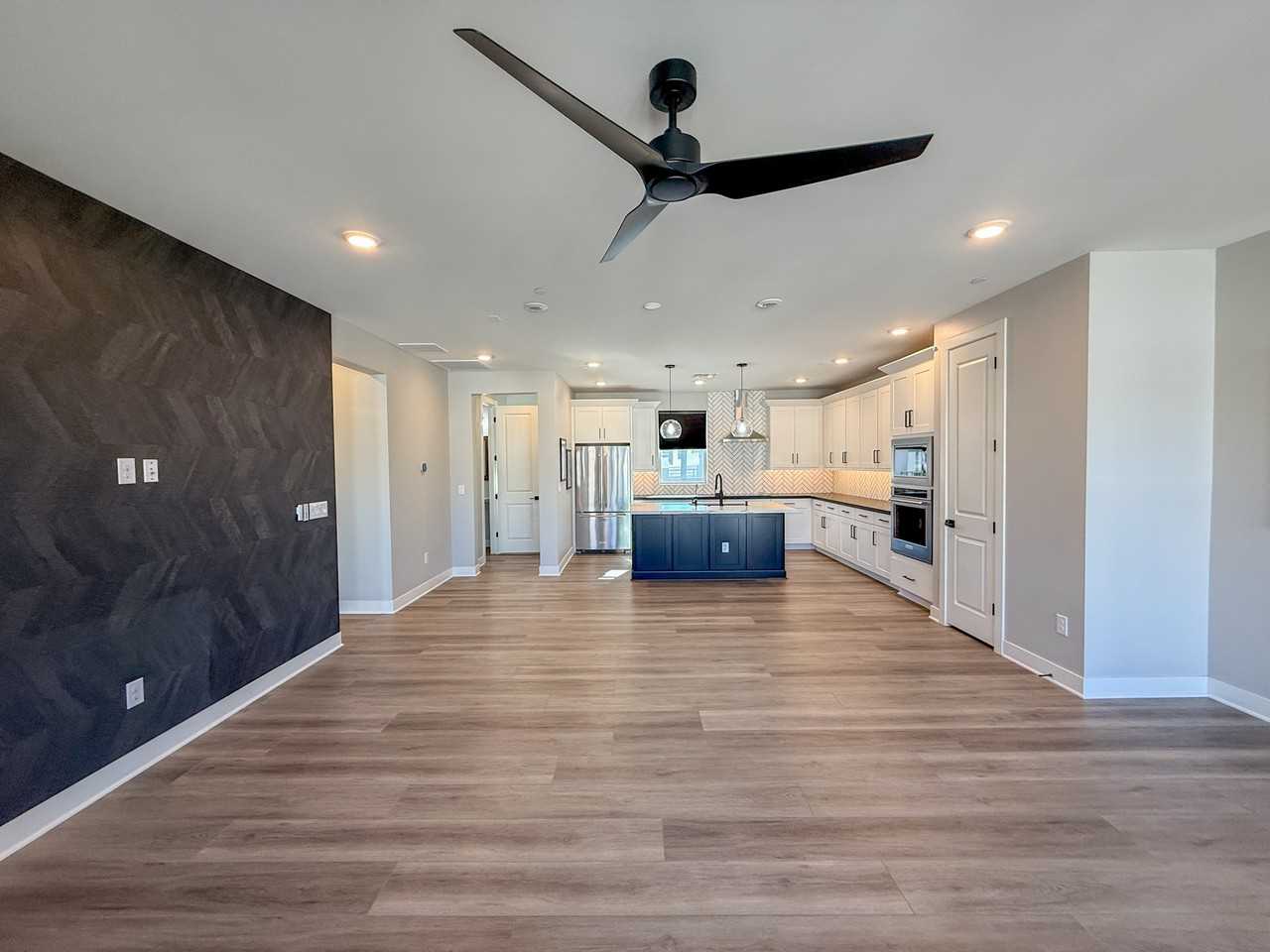 2121 W Sonoran Desert Dr #31 - Photo 5 of 36