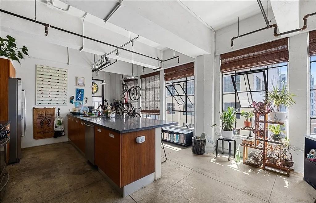 746 S Los Angeles St - Photo 6 of 37