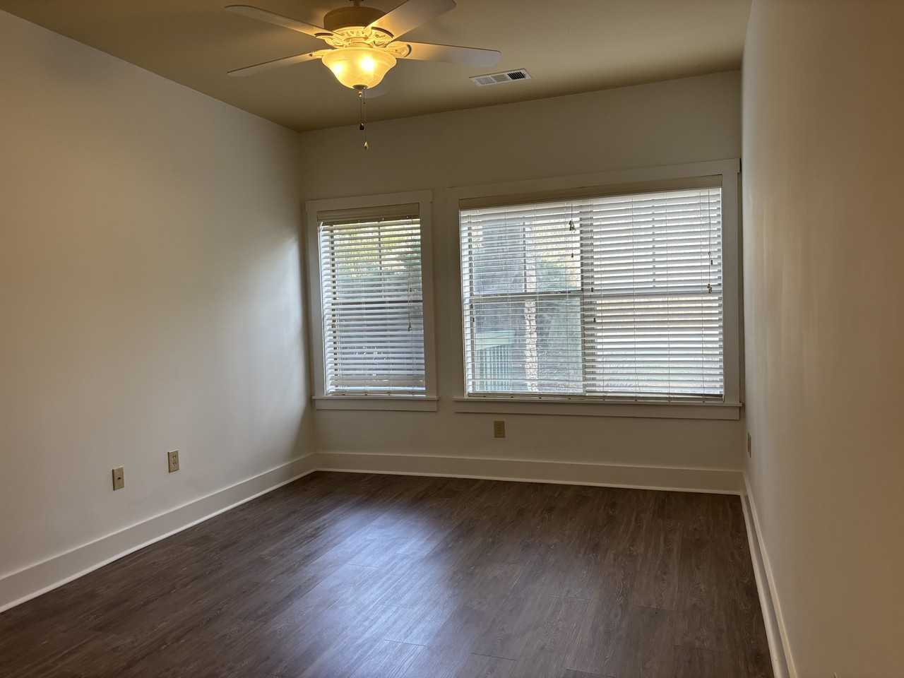 9 Kenilworth Knls #115 - Photo 7 of 22