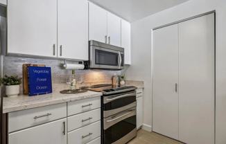 111 Chestnut St #512 - Photo 1 of 1