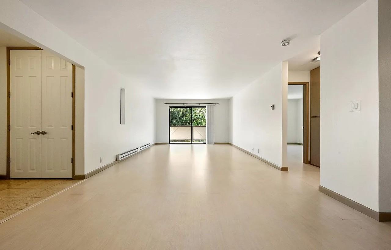 250 Willow Ave #421 - Photo 3 of 20