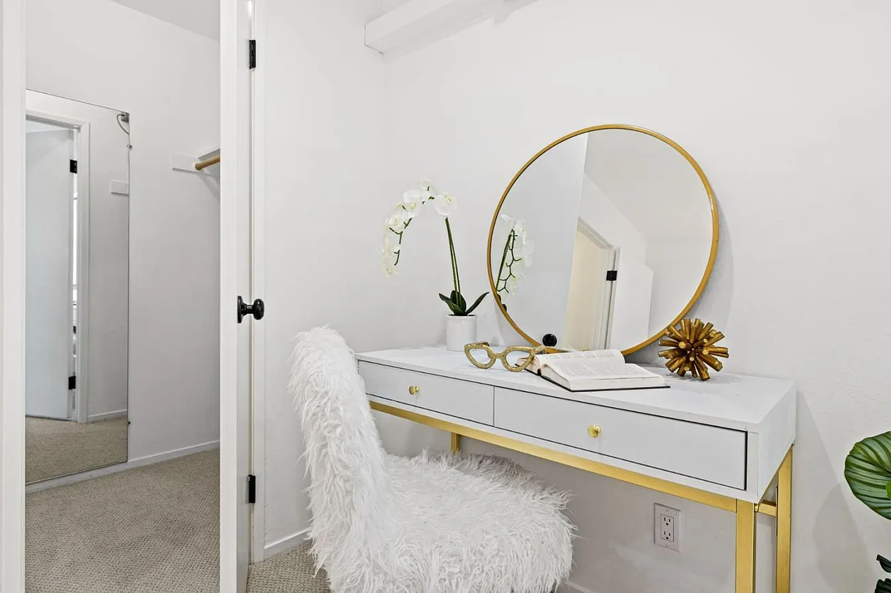 380 Vallejo Dr #321 - Photo 3 of 24