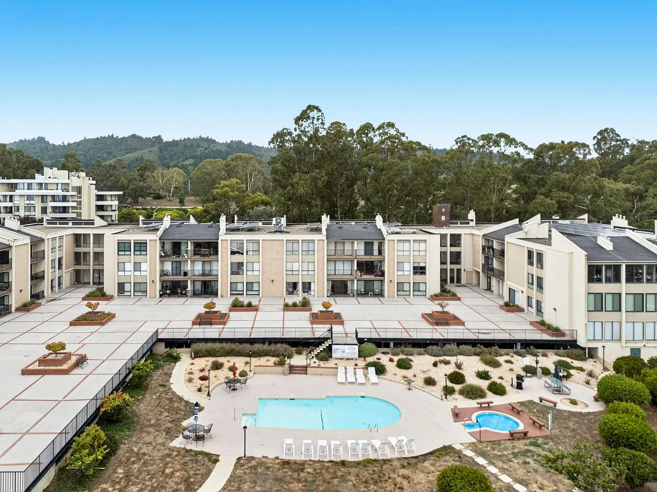 380 Vallejo Dr #321 - Photo 7 of 24