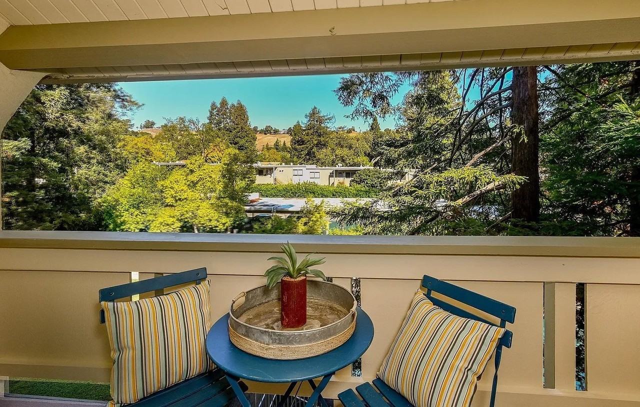 1305 Boulevard Way #311 - Photo 3 of 15