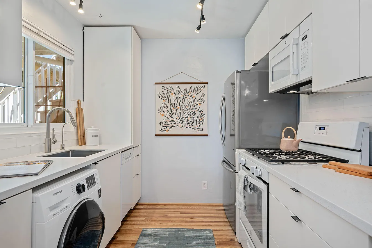 126 W Calle Crespis #8 - Photo 2 of 6