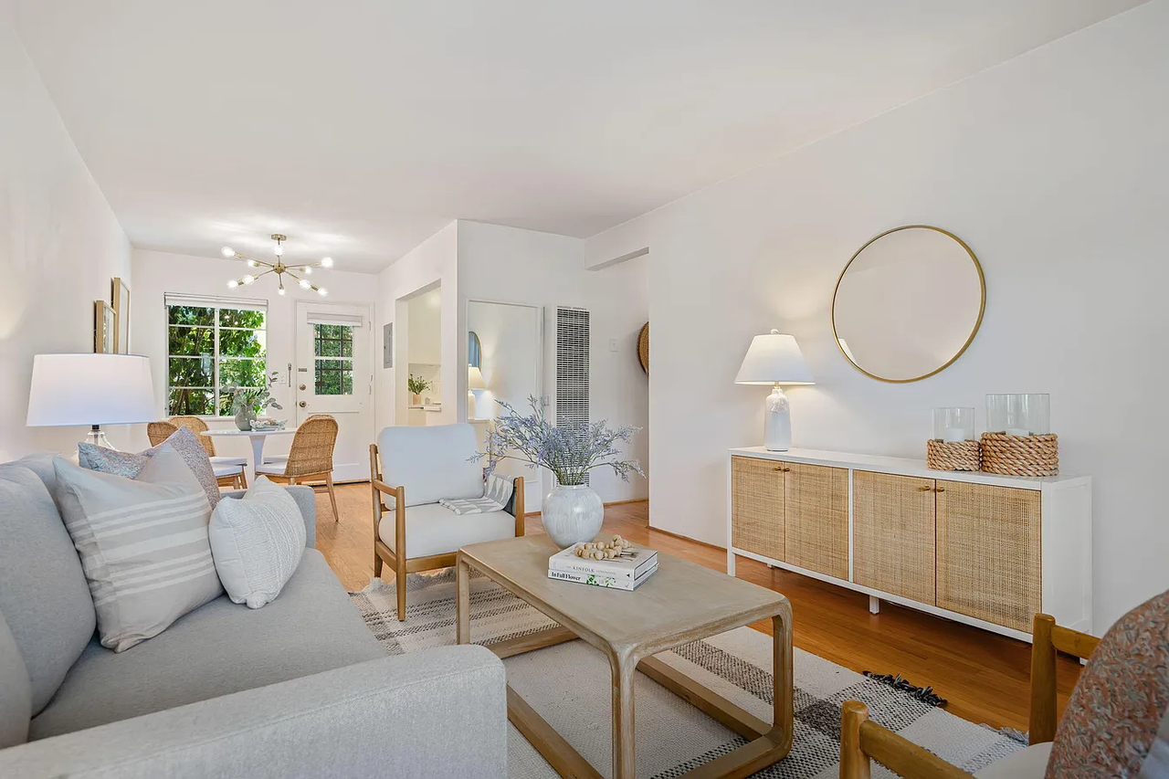 126 W Calle Crespis #8 - Photo 6 of 6