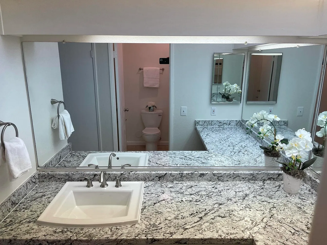 401 Camino Del Remedio #C - Photo 7 of 9