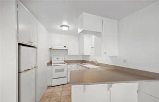 featured image of 419 Monterey Ln #1