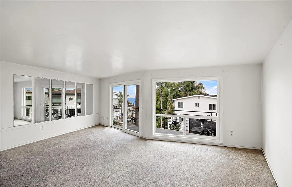 419 Monterey Ln #1 - Photo 2 of 10