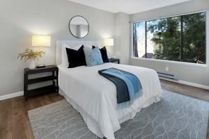 featured image of 725 Mariposa Ave