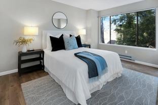 725 Mariposa Ave - Photo 1 of 1