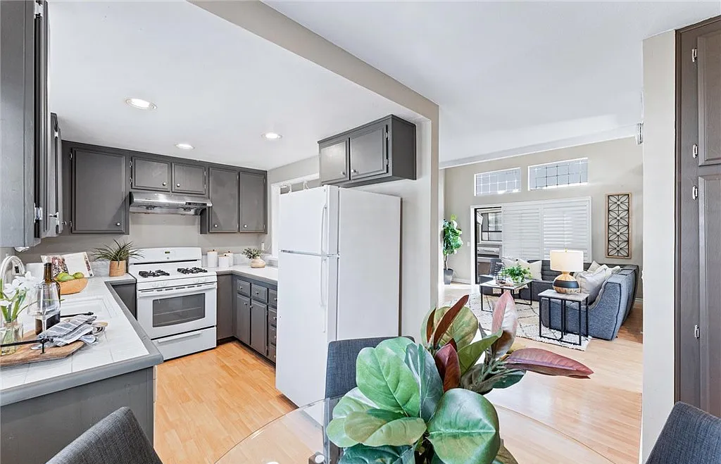 917 W Imperial Hwy #57 - Photo 4 of 15