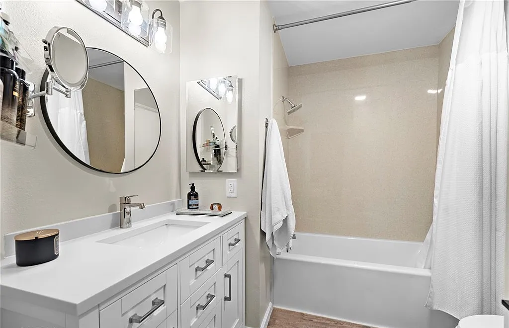 1046 Calle Del Cerro #401 - Photo 6 of 7