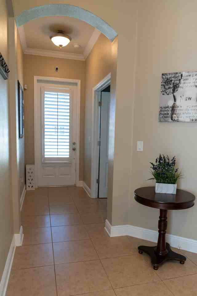 7610 S West Shore Blvd - Photo 2 of 26