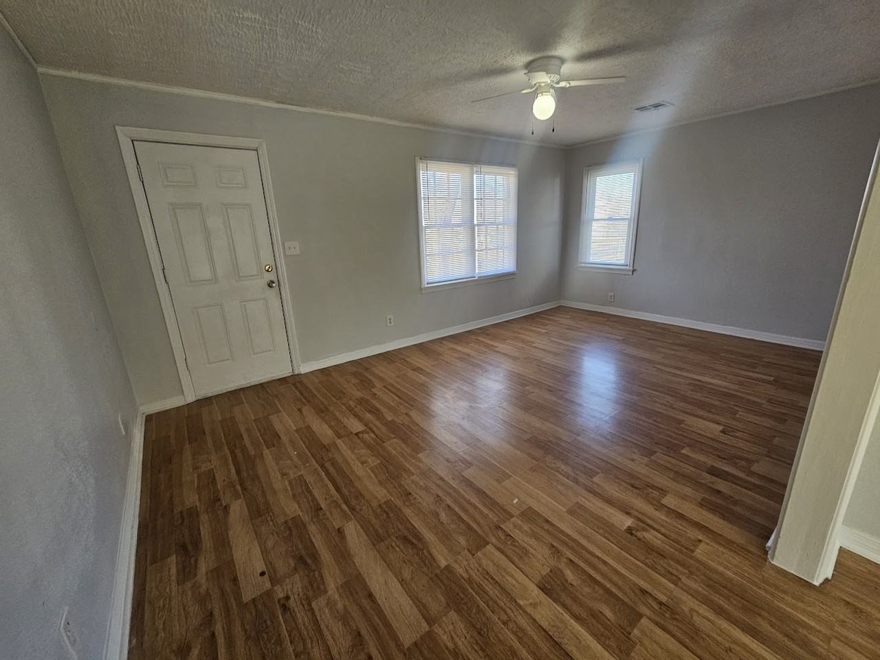 2220 N Rhode Island Ave - Photo 5 of 22