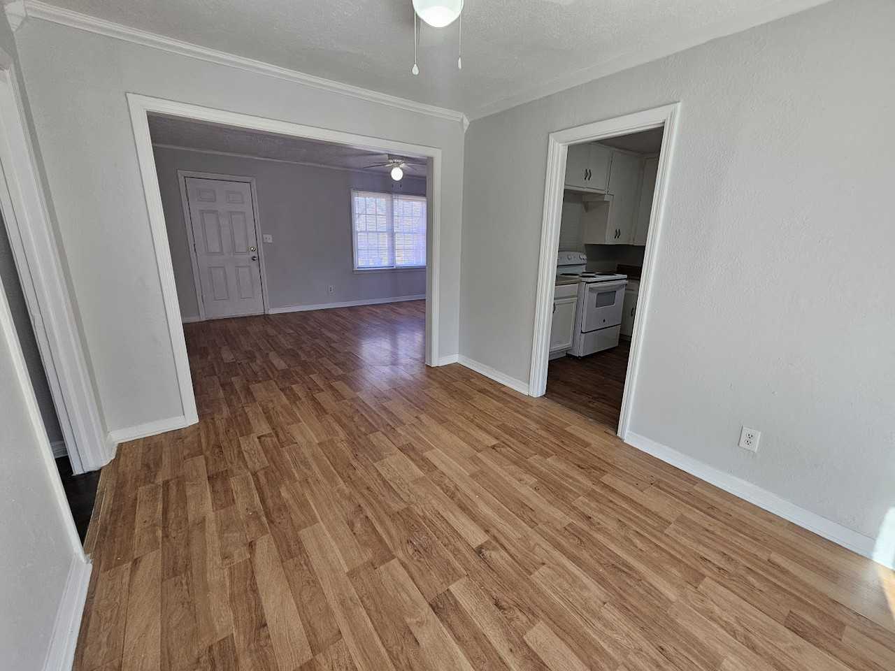 2220 N Rhode Island Ave - Photo 7 of 22