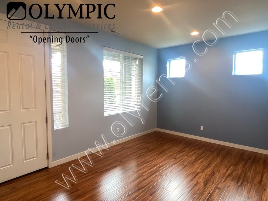 5683 56th Loop Se - Photo 2 of 17