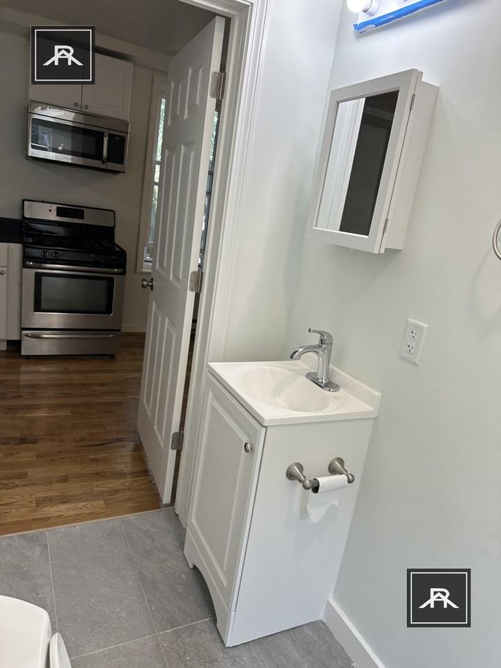 508 E Broadway #2 - Photo 6 of 13