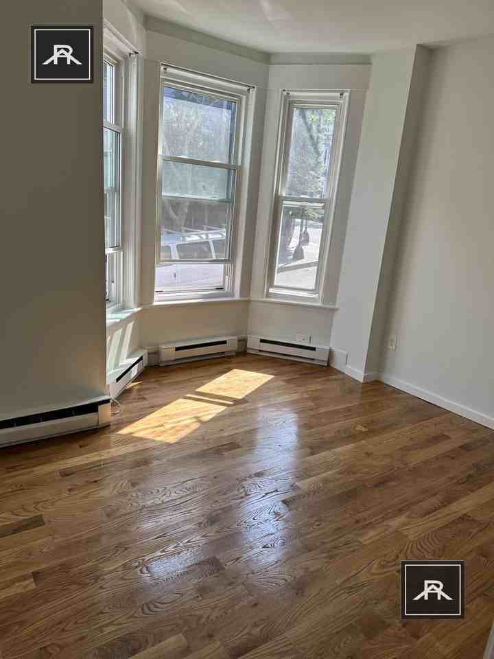 508 E Broadway #2 - Photo 7 of 13