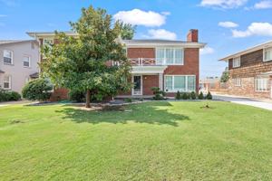 featured image of 6521 Avondale Dr