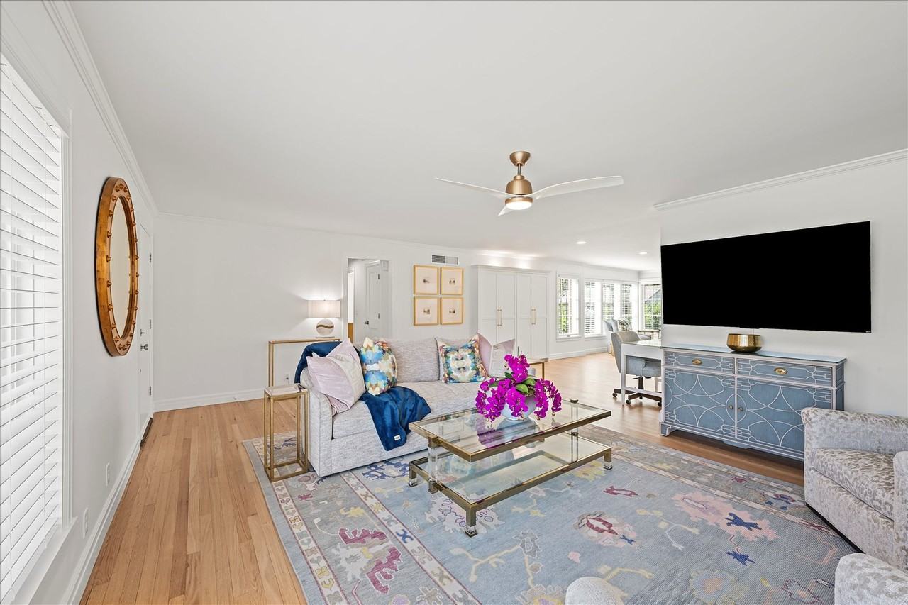 Nichols Hills Fully Furnished Executive Duplex! - Photo 6 of 43