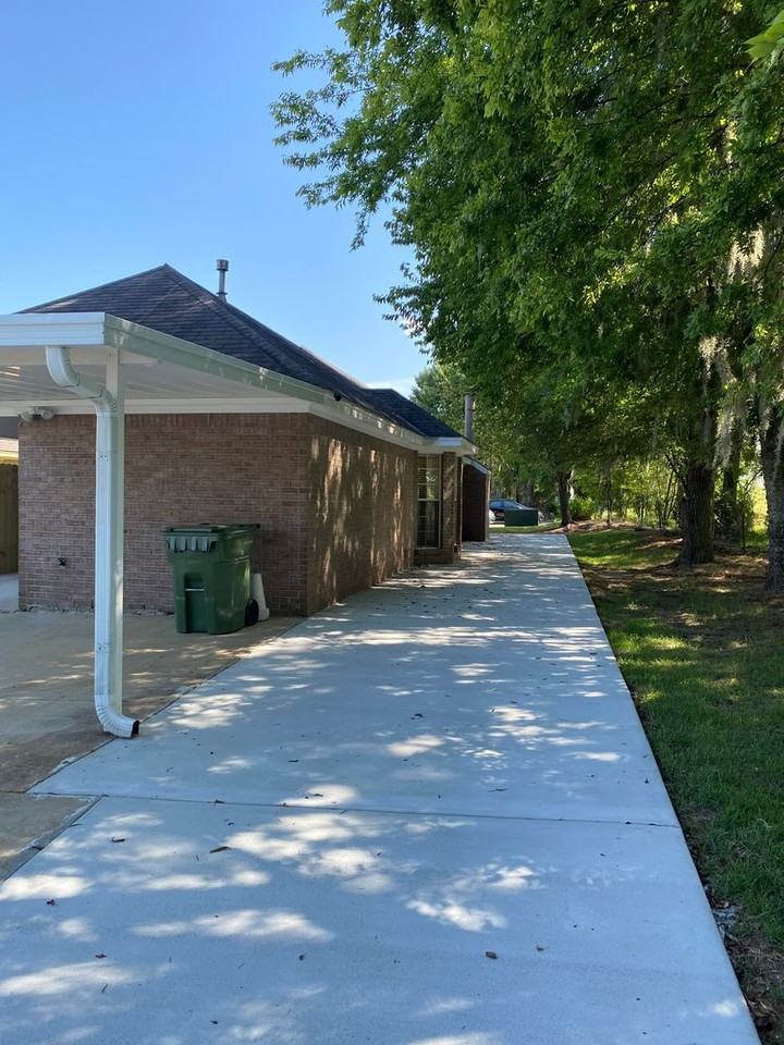 8601 Hallwood Dr - Photo 7 of 41