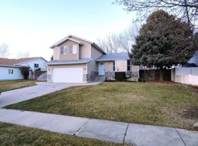 523 E Big Sky Dr - Photo 1 of 1