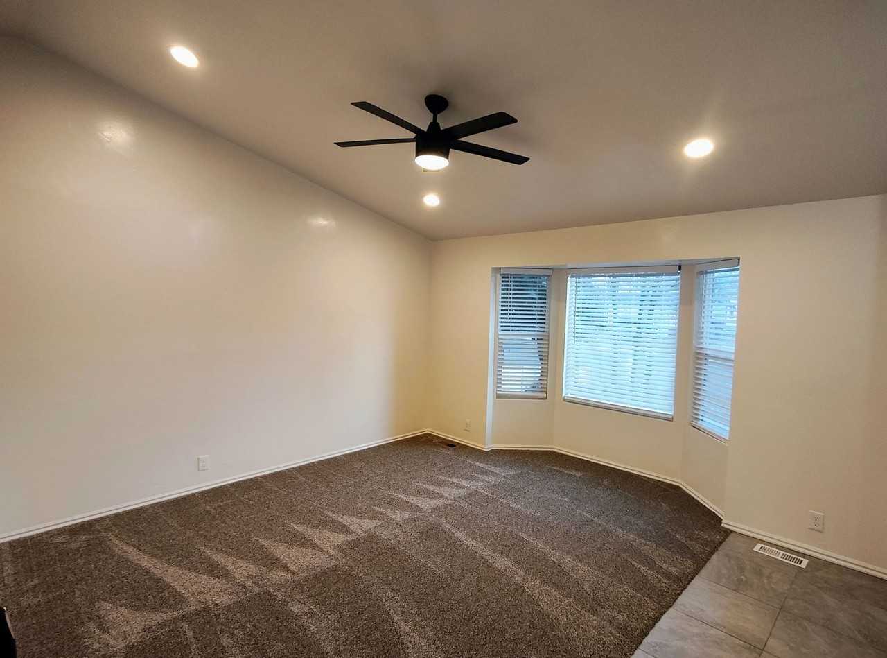 523 E Big Sky Dr - Photo 6 of 46