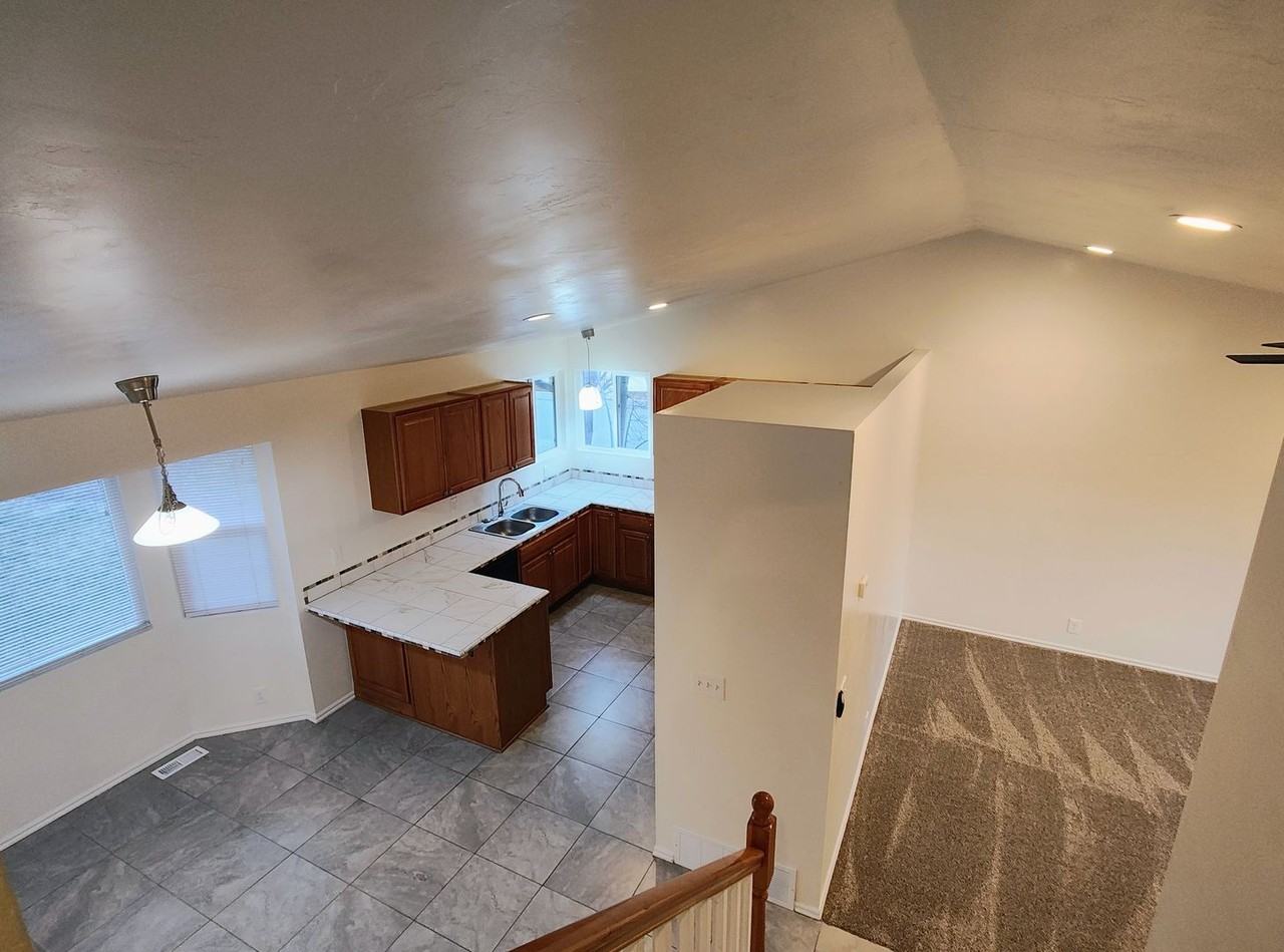 523 E Big Sky Dr - Photo 7 of 46