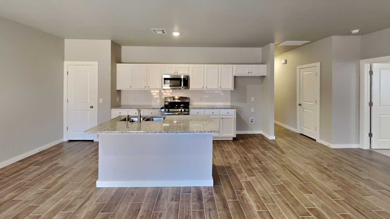 12436 Aldrin Way - Photo 7 of 33