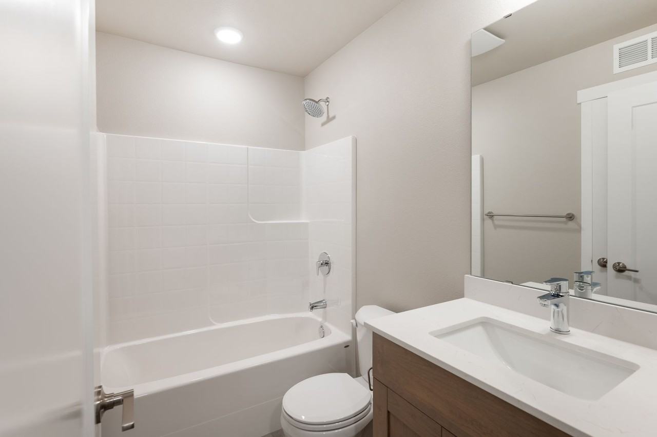 1322 194th St Se - Photo 4 of 30