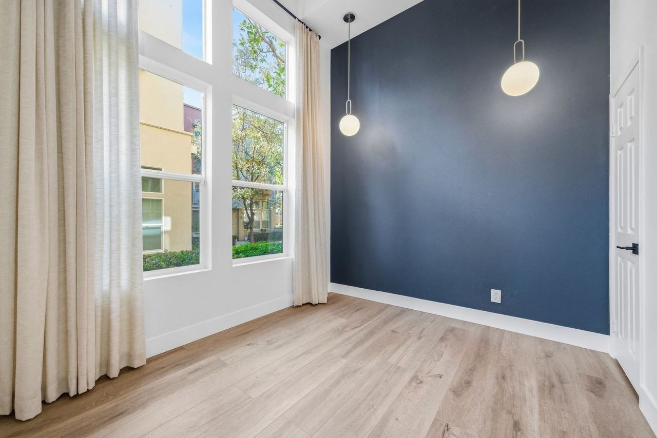 636 E Jeanette Ln - Photo 5 of 19